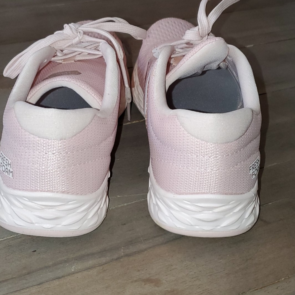 Women's Fresh Foam Arishi v2 - Picture 3 of 5